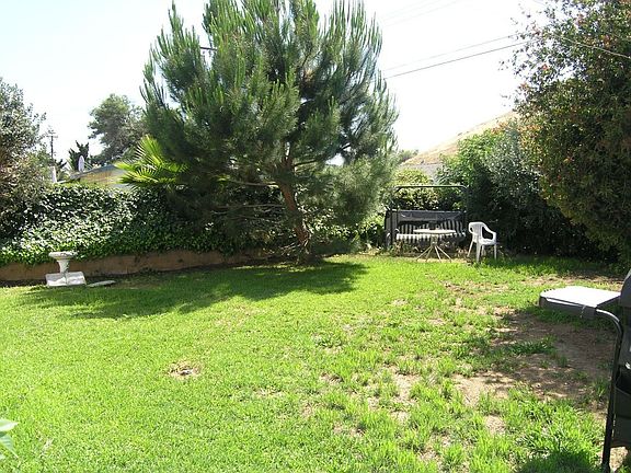 Private rear yard