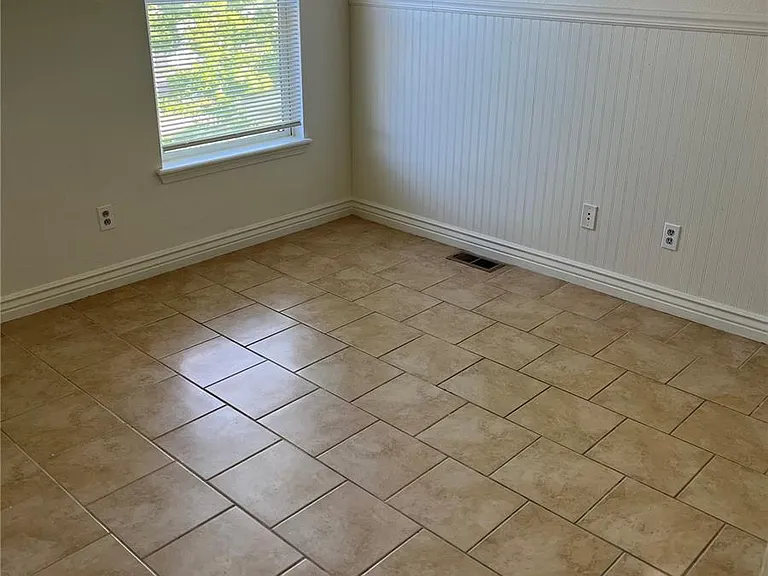 17142 E Louisiana Dr — Photo 9