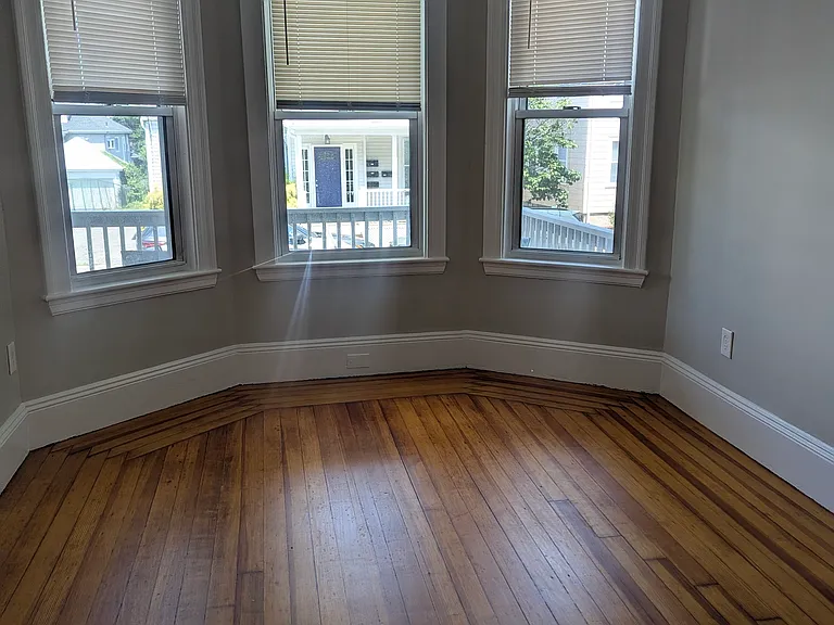 42-44 Leach St #44-1 — Photo 11