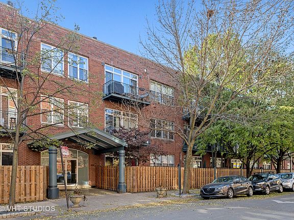 2nd image of 2333 W Saint Paul Ave APT 222