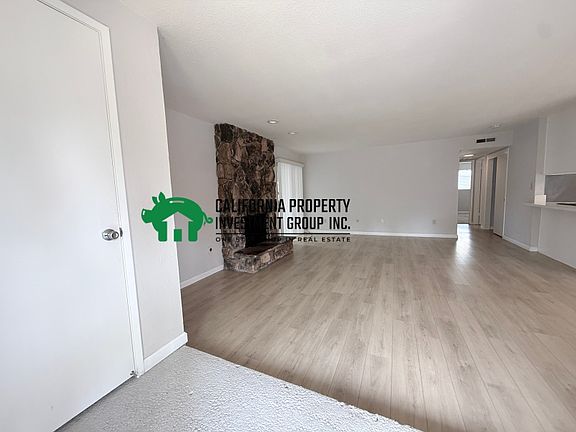 3rd image of 5422 Marconi Ave #5422