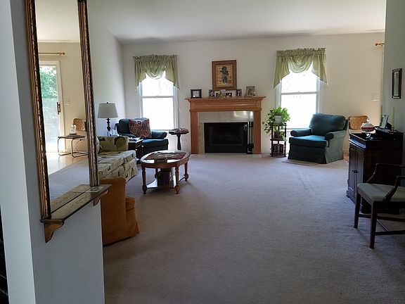 4th image of 318 Verbena Ln