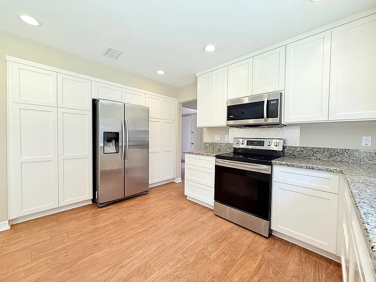 15338 Nantes Cir — Photo 12