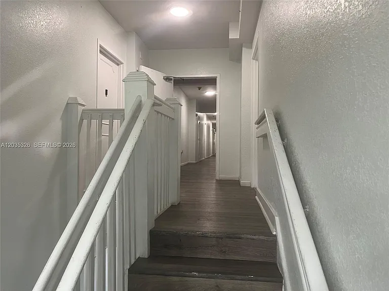 1550 Drexel Ave #203 — Photo 7