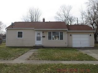 823 Flintridge Dr, Fairborn, OH 45324