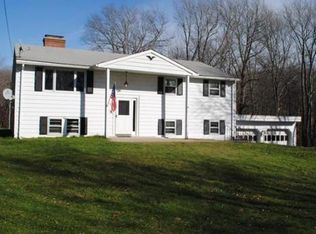 73 Uxbridge Rd, Sutton, MA 01590