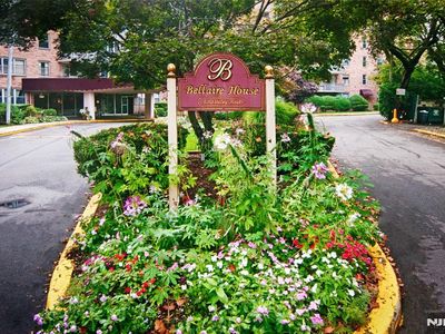 530 Valley Rd APT C002B, Montclair, NJ, 07043