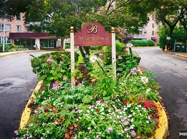 530 Valley Rd #C002b, Montclair, NJ 07042