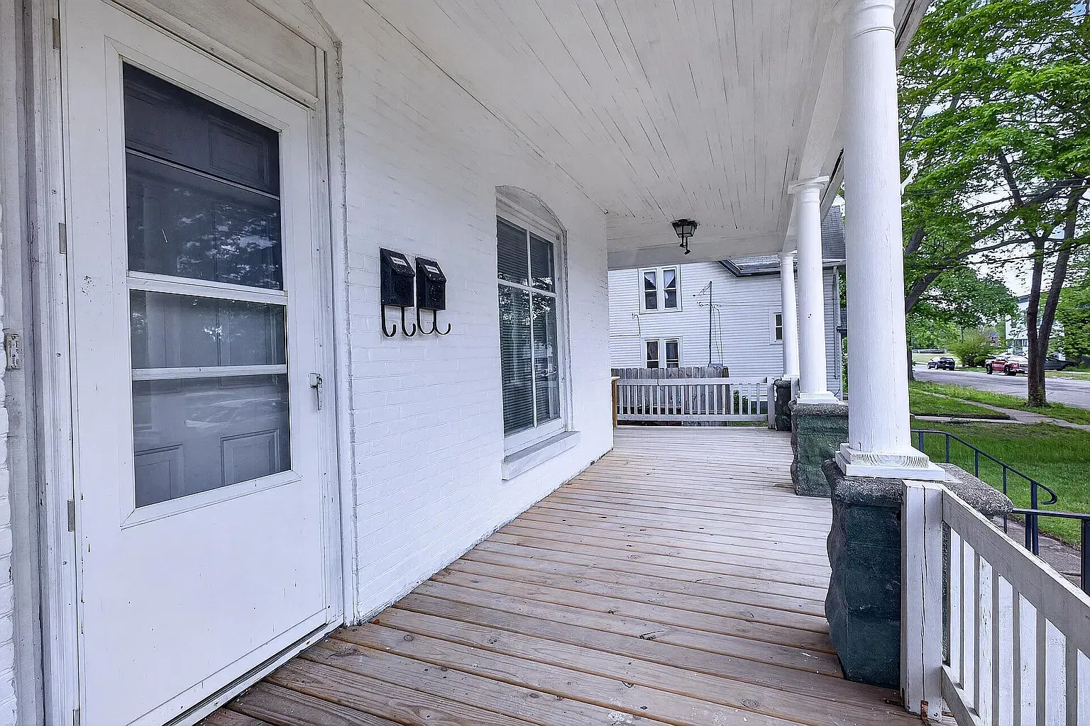 3 bed, 1500 sqft, $1,800 — Photo 2
