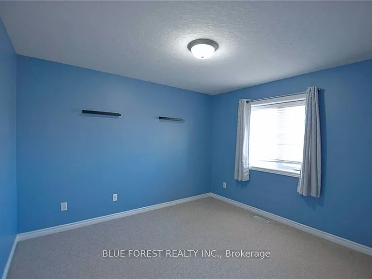 1918 Gough Ave — Photo 20