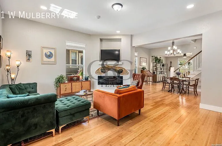 801 W Mulberry Ave — Photo 3
