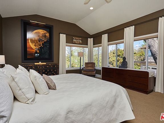 4th image of 31716 Saddletree Dr