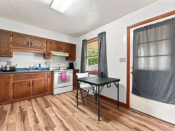 5th image of 1242-1244 Butler Rd