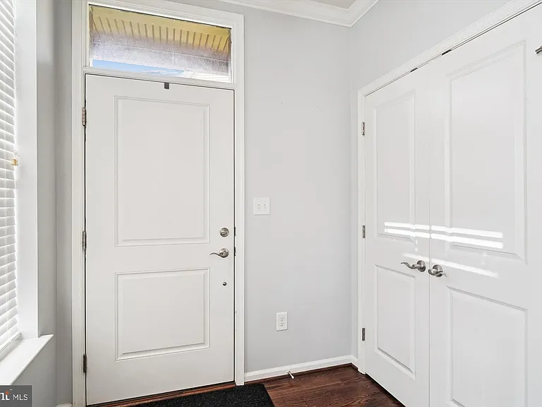 6947 Country Club Ter — Photo 3