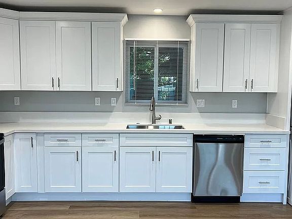 5th image of 2204 Conquista Ave #2206
