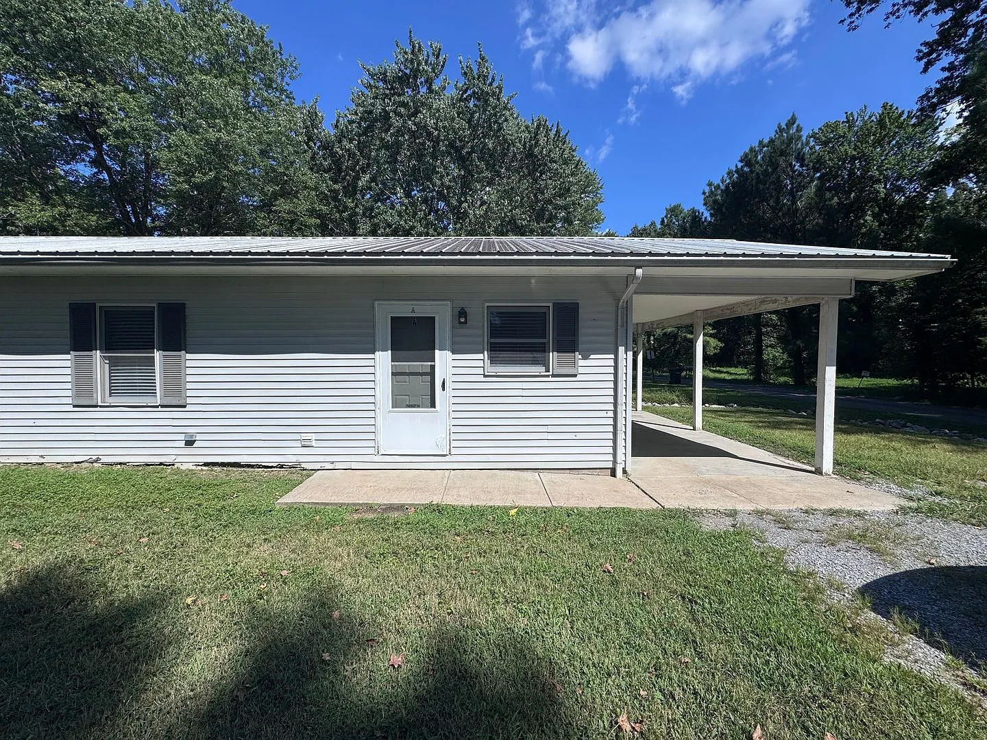 129 Herzog Ln — Photo 1