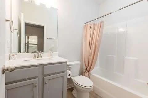 5th image of 2527 Hedgeway Cir