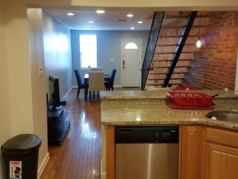 2216 Portugal St — Photo 5