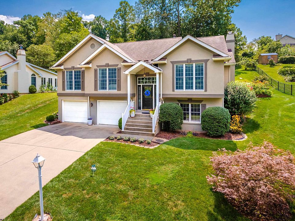1st image of 792 Morgan Dr