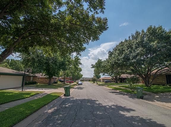 4th image of 3103 Apple Blossom Ln