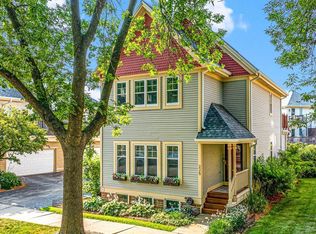 225 E Vine St, Milwaukee, WI 53212