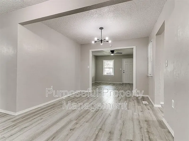 3 bed, 2.0 bath, 1216 sqft, $1,450 — Photo 4