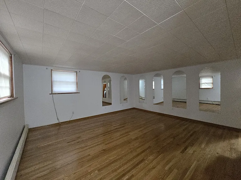 535 E 43rd Ave — Photo 28