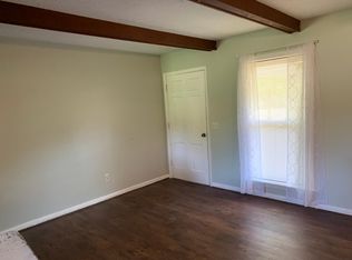 4006 Silver Ridge Rd, Starkville, MS 39759