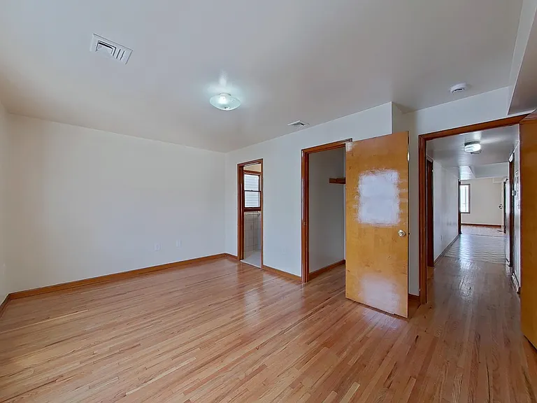 55 Ferguson St #2 — Photo 18