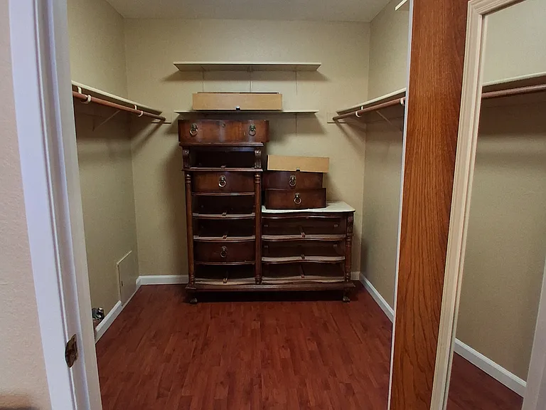 1127 Rosa Del Rio Way — Photo 9