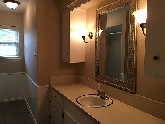 5th image of 8503 Clarewood Dr