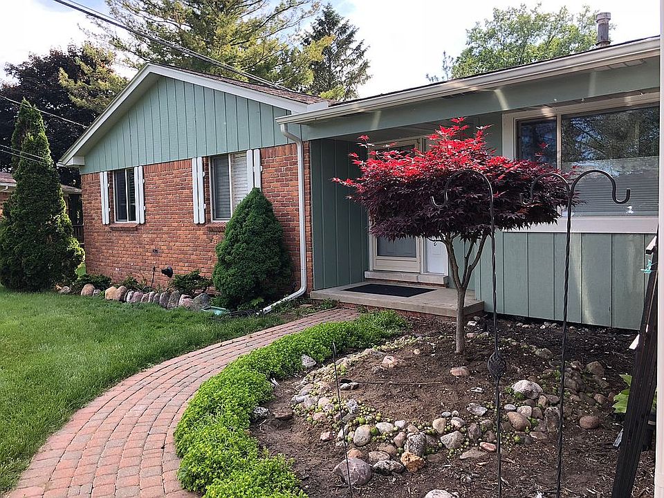 2nd image of 3300 Kingsway Dr