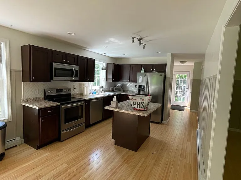 7 Browns Freehold — Photo 19