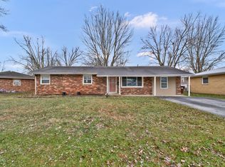 213 Shull Dr, North Vernon, IN 47265