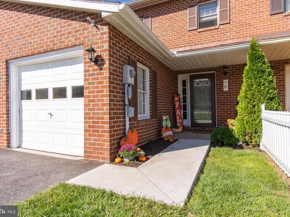 70 Johnson Ter, Smithsburg, MD 21783