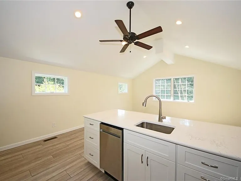 3509 Redding Rd — Photo 10