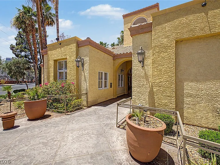 260 E Flamingo Rd #220 — Photo 27