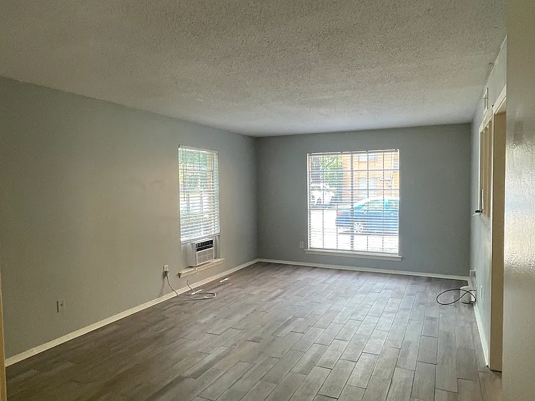 3646 Spottswood Ave #1 — Photo 6