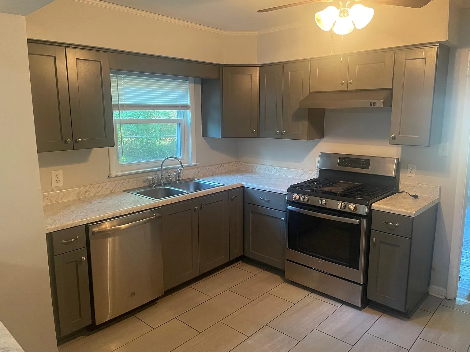3 bed, 1466 sqft, $1,050 — Photo 4