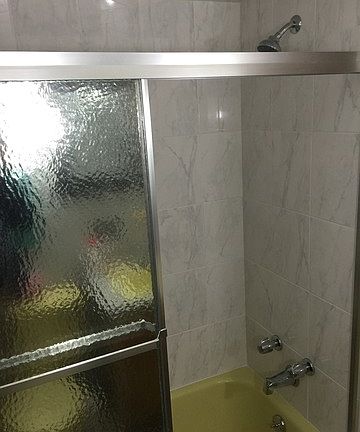 4th image of 6230 W Belmont Ave