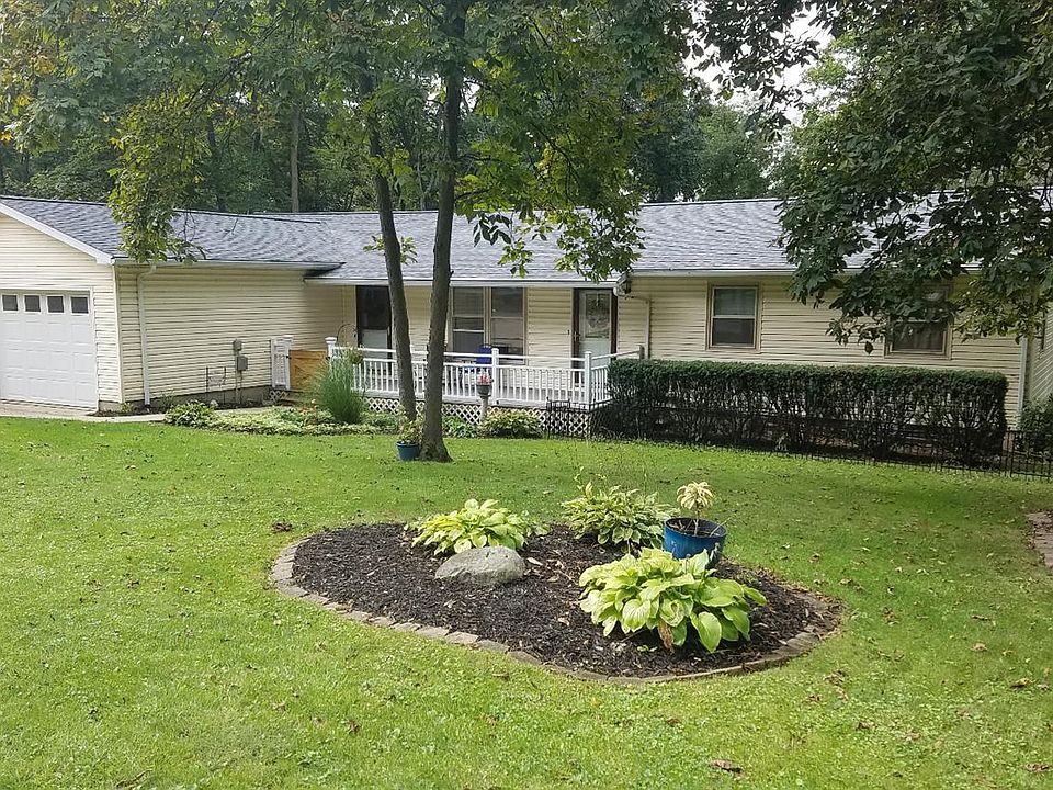 1st image of 710 Holiday Dr