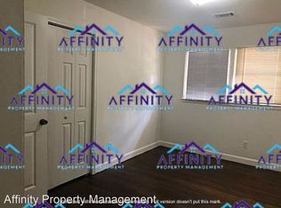 2807 Sylvan Rd, East Pt, GA 30344