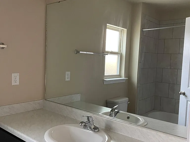 4701 Cambridge Dr #A — Photo 23