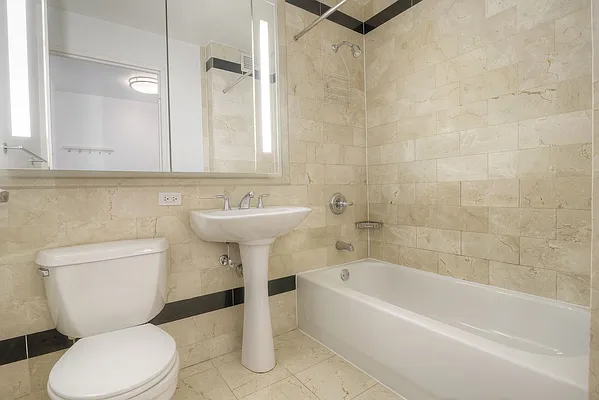 Rented by KNP Realty LLC | media 38