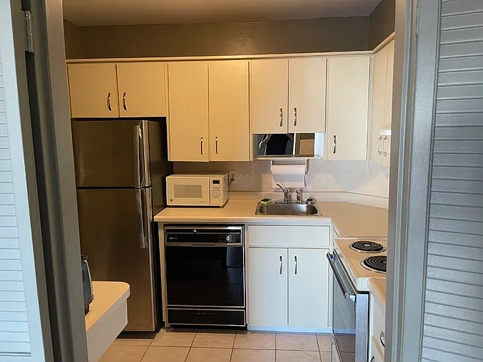 8591 Riverside Dr E #1204 — Photo 7