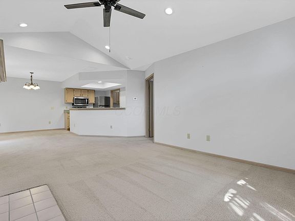 4th image of 5800 Locbury Ln