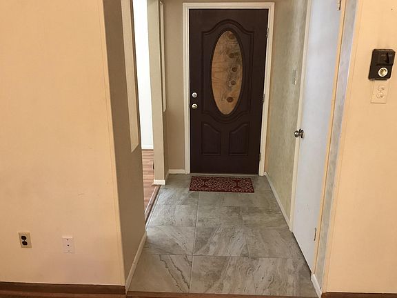 Ceramic tile entry