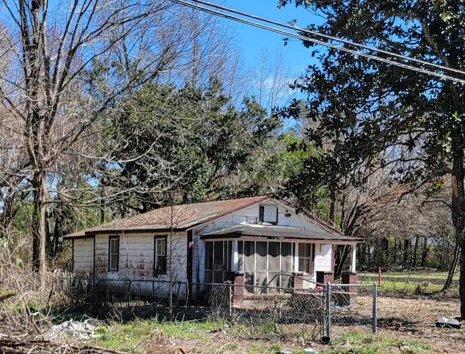 2nd image of 509 Rivers St