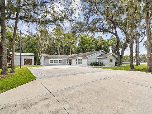 3rd image of 17018 DENNIS ROAD