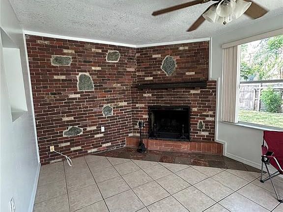 5th image of 437 Dakota Ave